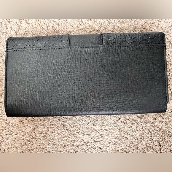 Guess Black Clutch - Picture 7 of 7